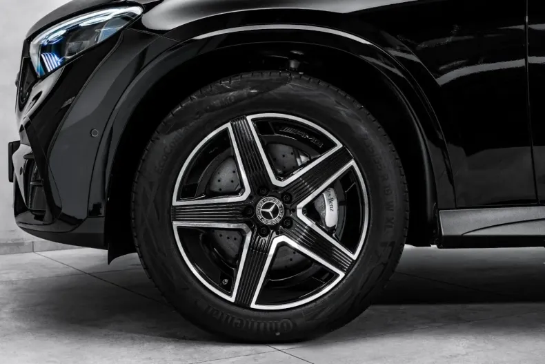 Mercedes-Benz GLC 220 din 2023 cu 5.500 km - oferta MER175849 - foto 4