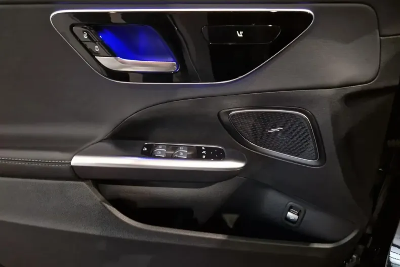 Mercedes-Benz C 200 din 2023 cu 14.370 km - oferta MER175851 - foto 13