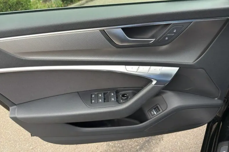 Audi A6 din 2021 cu 72.006 km - oferta AUD175854 - foto 12