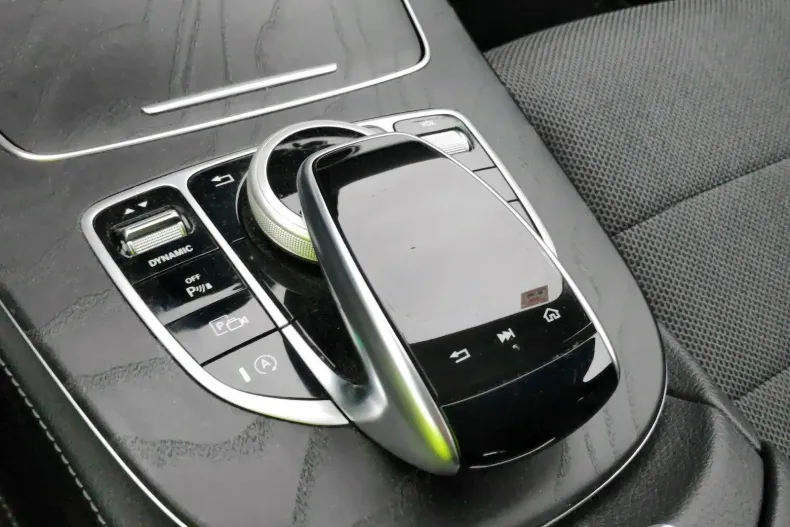 Mercedes-Benz E din 2020 cu 159.854 km - oferta MER175859 - foto 10