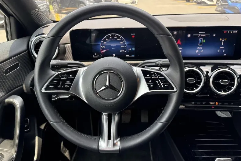 Mercedes-Benz A 200 din 2024 cu 9.860 km - oferta MER175869 - foto 10