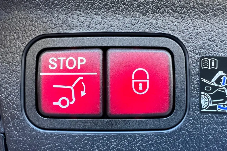 Mercedes-Benz GLE din 2025 cu 10 km - oferta MER175870 - foto 11