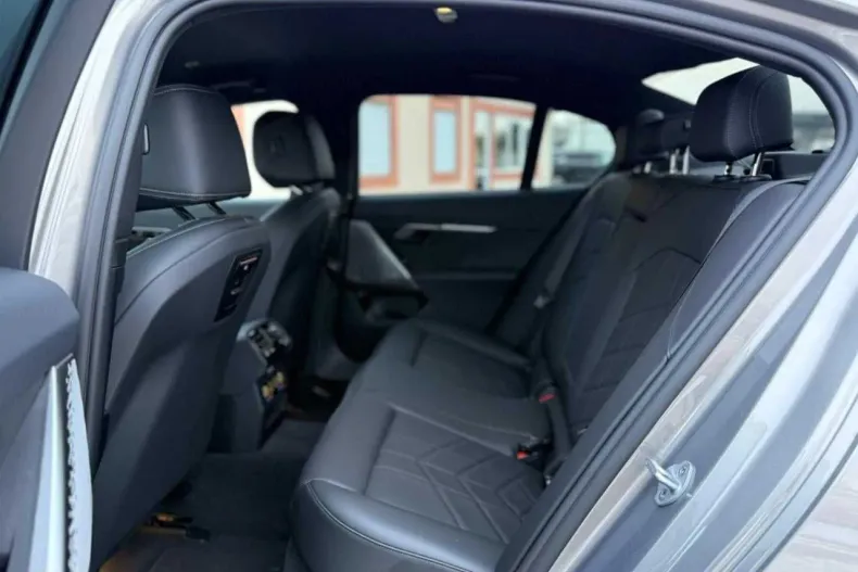 BMW Seria 5 din 2025 cu 25.000 km - oferta BMW175873 - foto 20