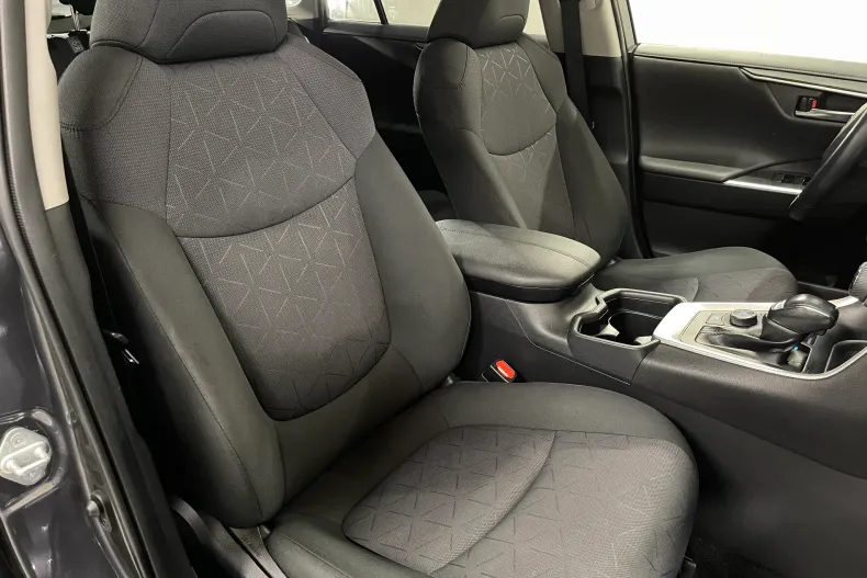 Toyota RAV4 din 2020 cu 87.669 km - oferta TOY175878 - foto 9