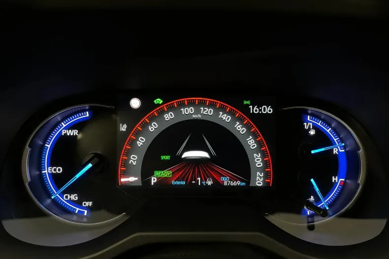 Toyota RAV4 din 2020 cu 87.669 km - oferta TOY175878 - foto 24