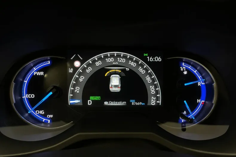 Toyota RAV4 din 2020 cu 87.669 km - oferta TOY175878 - foto 25