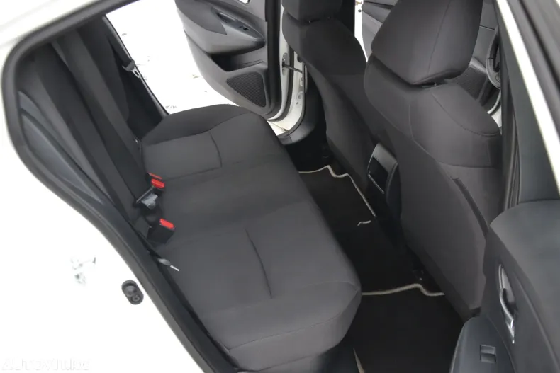 Toyota Corolla din 2024 cu 33.202 km - oferta TOY175885 - foto 12