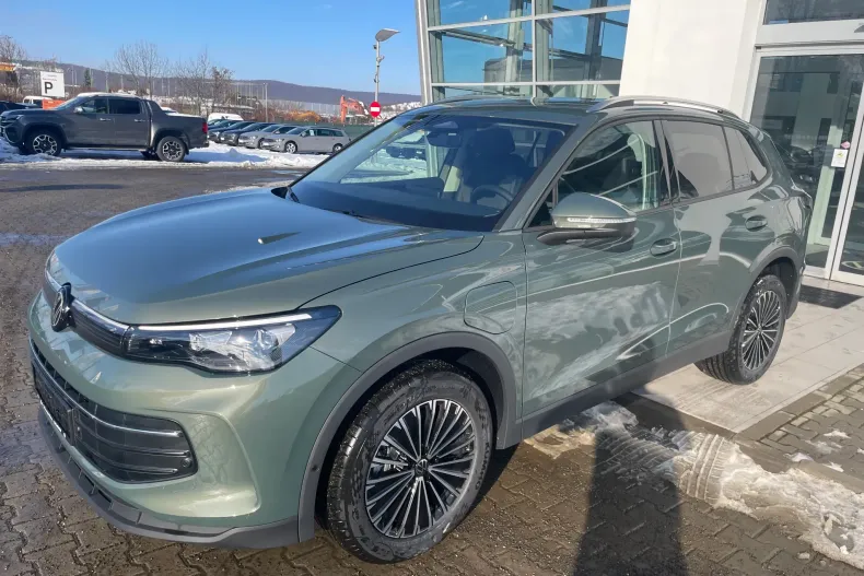 Volkswagen Tiguan din 2025 cu 1 km - oferta VOL175886 - foto 8