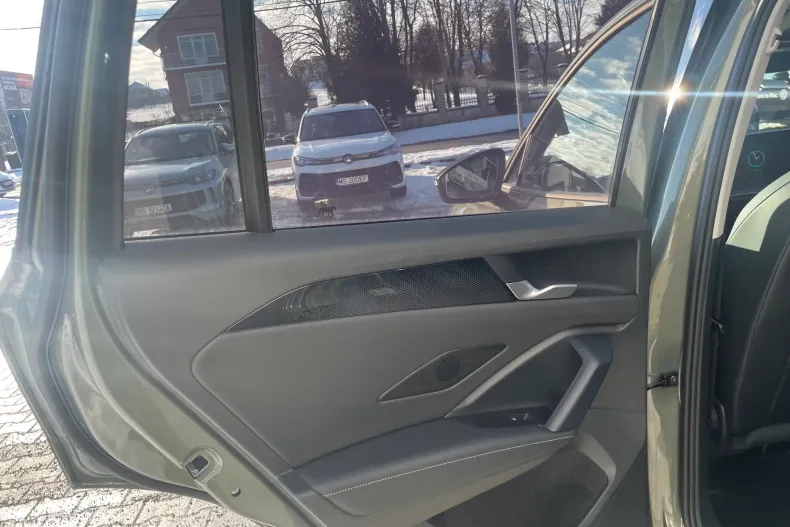 Volkswagen Tiguan din 2025 cu 1 km - oferta VOL175886 - foto 13