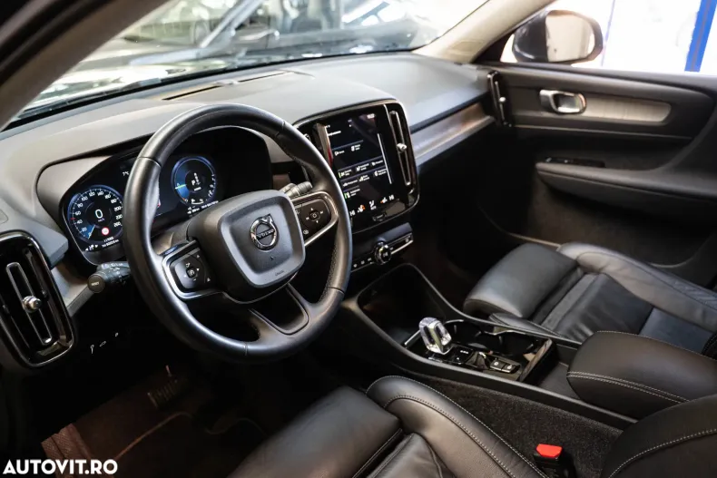 Volvo XC40 din 2022 cu 117.065 km - oferta VOL175887 - foto 6