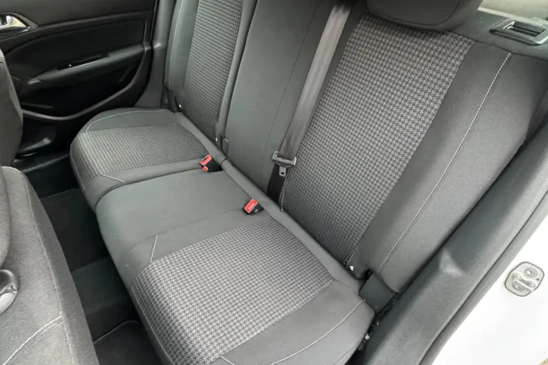 Peugeot 308 din 2020 cu 145.464 km - oferta PEU175899 - foto 18