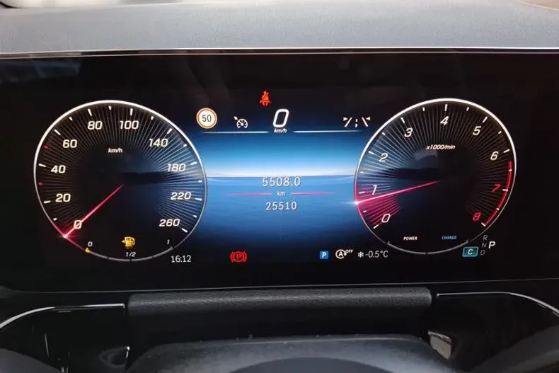 Mercedes-Benz GLA din 2024 cu 25.510 km - oferta MER175907 - foto 11