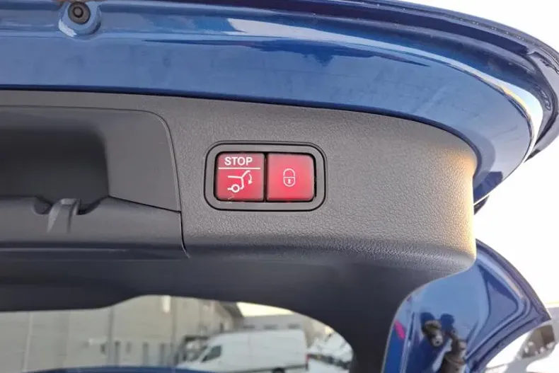 Mercedes-Benz GLA din 2024 cu 25.510 km - oferta MER175907 - foto 18