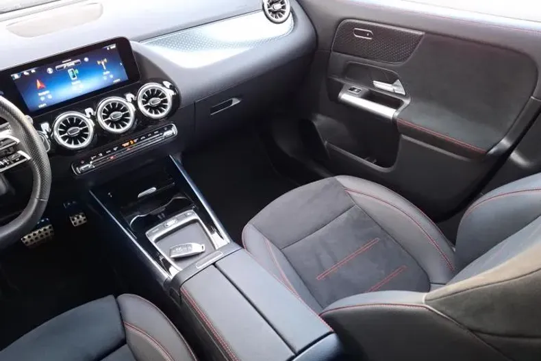 Mercedes-Benz GLA din 2024 cu 25.510 km - oferta MER175907 - foto 20