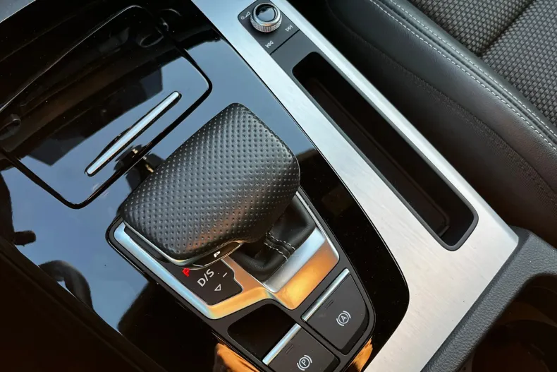 Audi Q5 din 2023 cu 63.820 km - oferta AUD175909 - foto 22