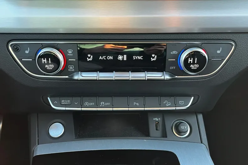 Audi Q5 din 2023 cu 63.820 km - oferta AUD175909 - foto 23