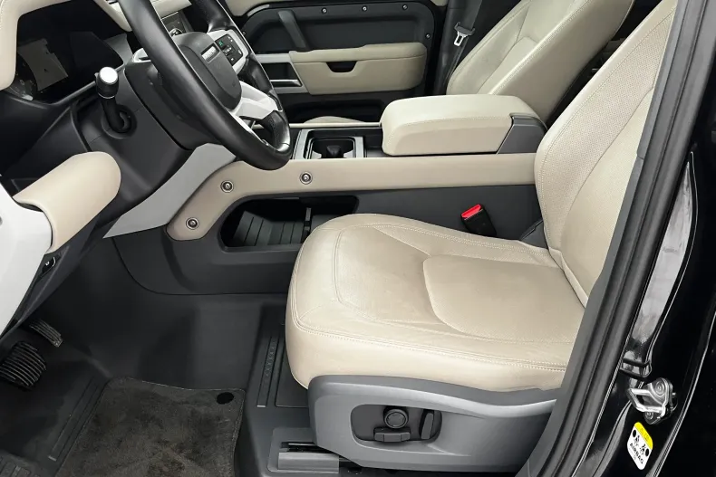 Land Rover Defender din 2024 cu 98.900 km - oferta LAN175911 - foto 9