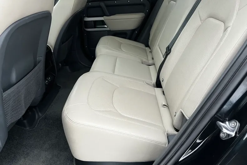 Land Rover Defender din 2024 cu 98.900 km - oferta LAN175911 - foto 10