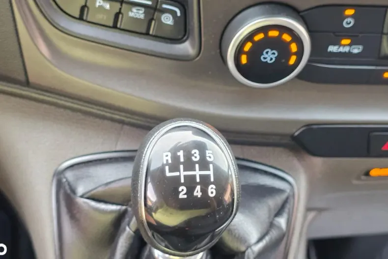 Ford Transit Custom din 2021 cu 146.000 km - oferta FOR175915 - foto 6