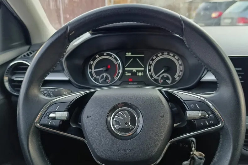 Skoda Fabia din 2023 cu 89.441 km - oferta SKO175919 - foto 11