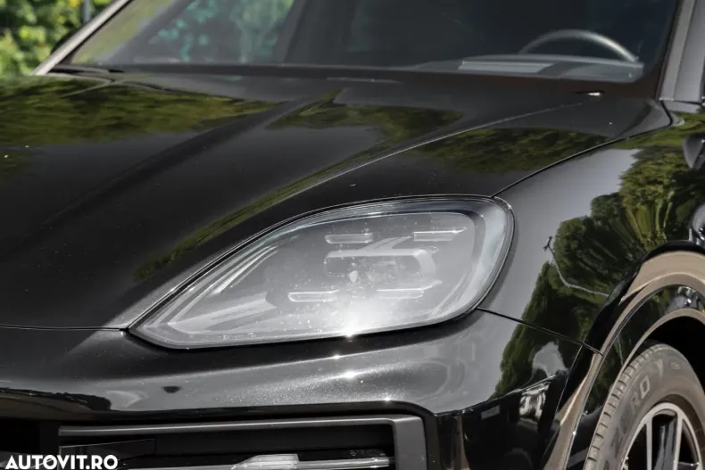 Porsche Cayenne din 2023 cu 35.782 km - oferta POR175931 - foto 4