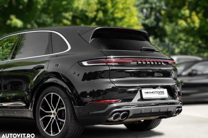 Porsche Cayenne din 2023 cu 35.782 km - oferta POR175931 - foto 8