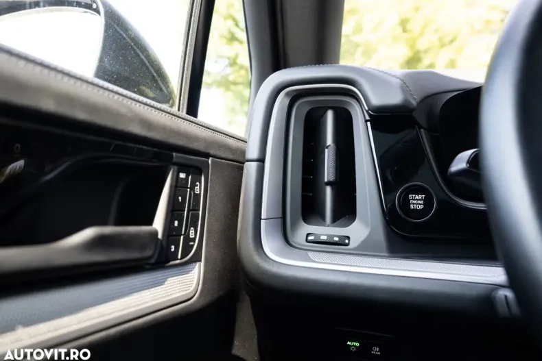 Porsche Cayenne din 2023 cu 35.782 km - oferta POR175931 - foto 17