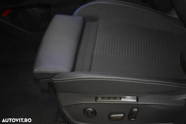 Ford Explorer din 2025 cu 1 km - oferta FOR175934 - foto 16