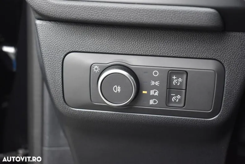 Ford Kuga din 2025 cu 1 km - oferta FOR175938 - foto 14