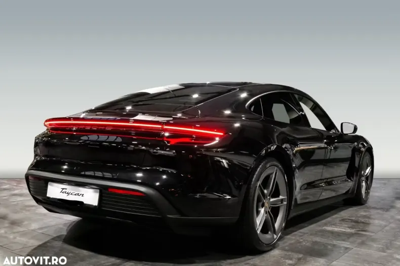 Porsche Taycan din 2025 cu 25.200 km - oferta POR175940 - foto 4