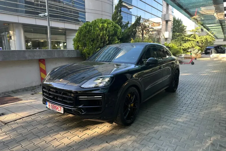 Porsche Cayenne Coupe din 2025 cu 5.000 km - oferta POR175941 - foto 1