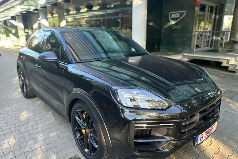 Porsche Cayenne Coupe din 2025 cu 5.000 km - oferta POR175941 - foto 10
