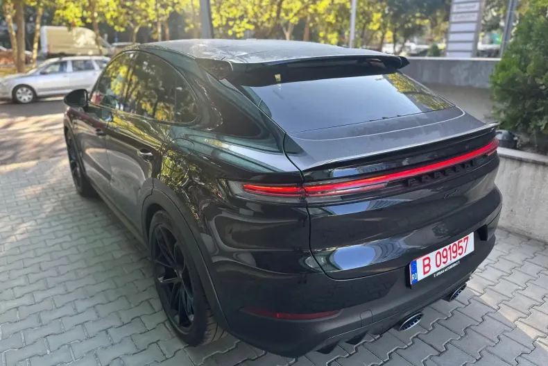 Porsche Cayenne Coupe din 2025 cu 5.000 km - oferta POR175941 - foto 14