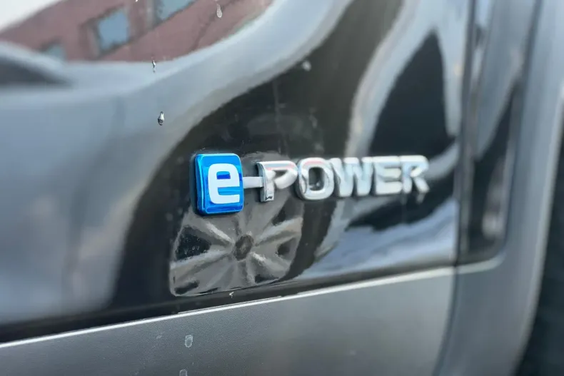 Nissan Qashqai din 2023 cu 56.000 km - oferta NIS175947 - foto 9