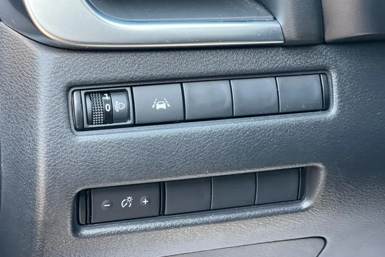 Nissan Qashqai din 2023 cu 56.000 km - oferta NIS175947 - foto 12