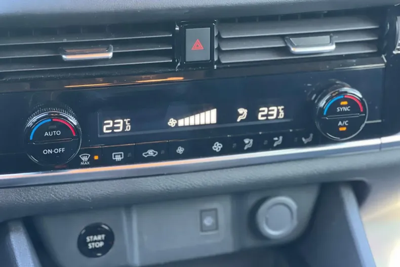 Nissan Qashqai din 2023 cu 56.000 km - oferta NIS175947 - foto 17