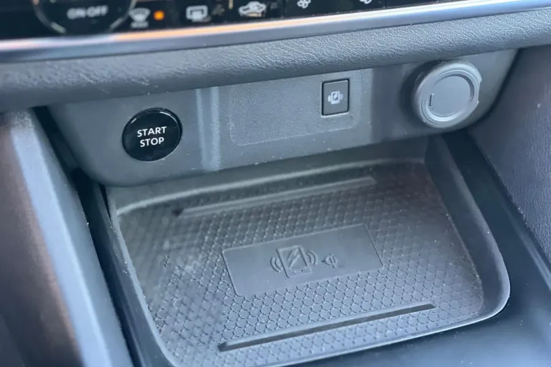 Nissan Qashqai din 2023 cu 56.000 km - oferta NIS175947 - foto 20