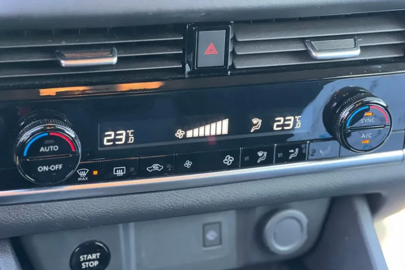 Nissan Qashqai din 2023 cu 56.000 km - oferta NIS175947 - foto 22