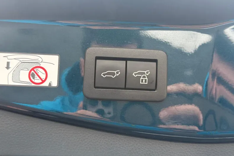 Toyota C-HR din 2025 cu 30.900 km - oferta TOY175950 - foto 28