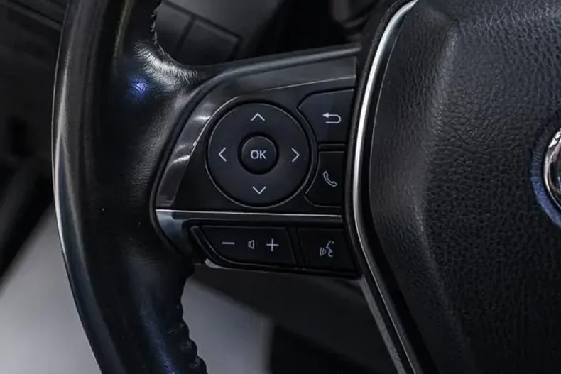 Toyota Camry din 2022 cu 140.000 km - oferta TOY175956 - foto 23