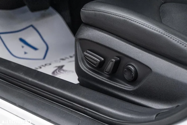 Toyota Camry din 2022 cu 140.000 km - oferta TOY175956 - foto 24