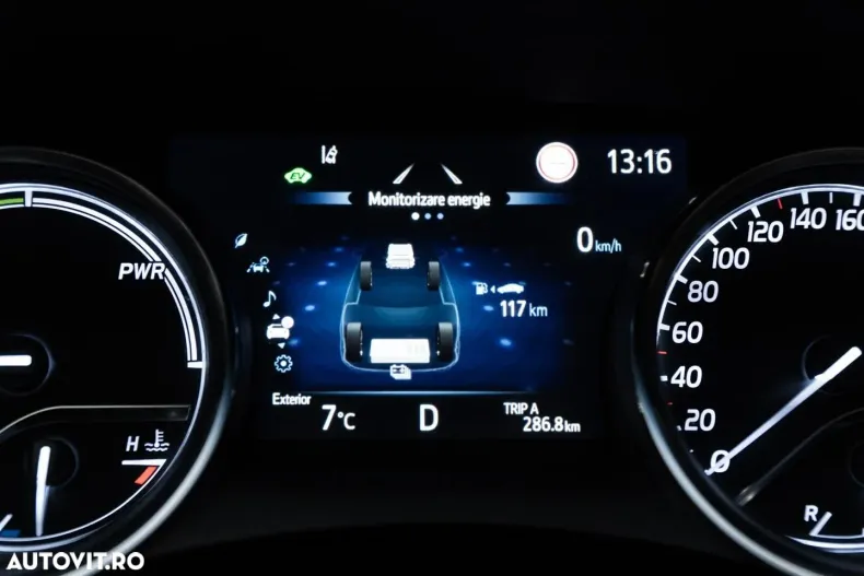 Toyota Camry din 2022 cu 140.000 km - oferta TOY175956 - foto 35