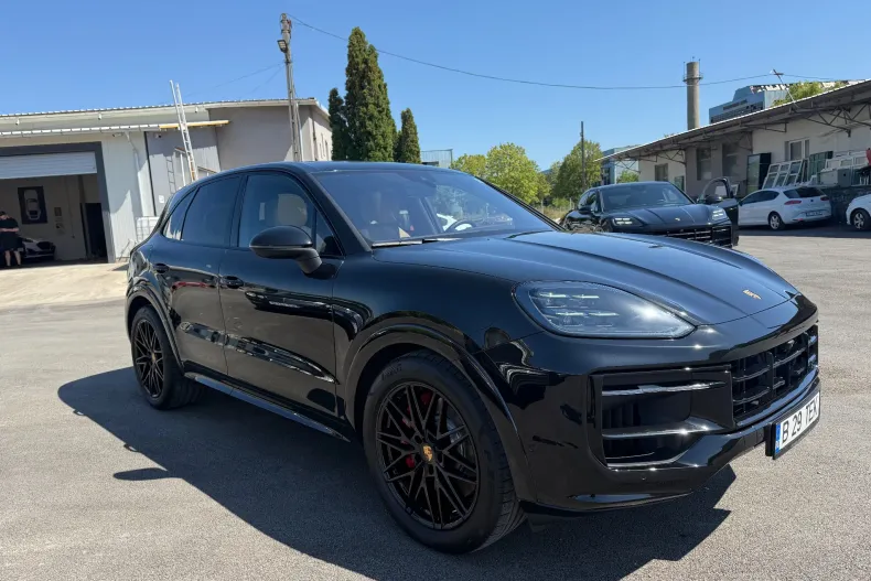 Porsche Cayenne din 2024 cu 14.460 km - oferta POR175960 - foto 6