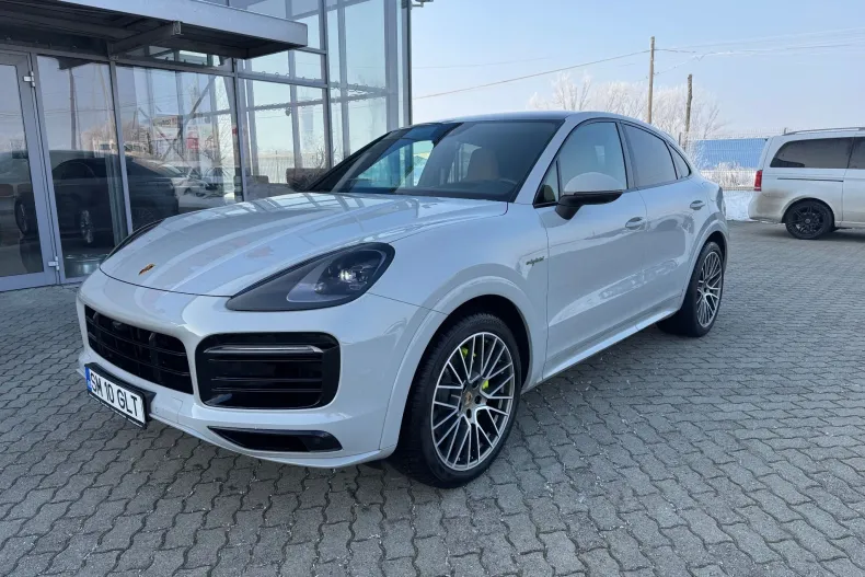 Porsche Cayenne din 2022 cu 98.000 km - oferta POR175961 - foto 1