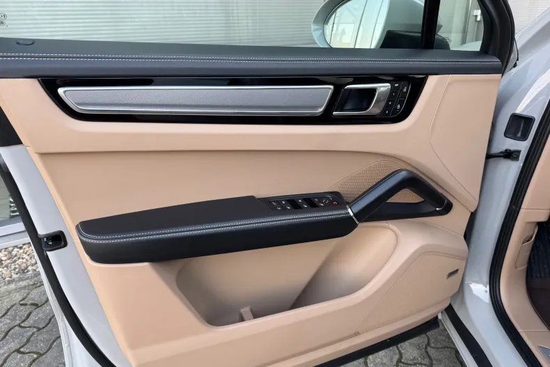 Porsche Cayenne din 2022 cu 98.000 km - oferta POR175961 - foto 22