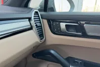 Porsche Cayenne din 2022 cu 98.000 km - oferta POR175961 - foto 35