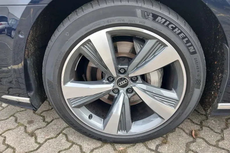 Audi A8 din 2023 cu 79.800 km - oferta AUD175962 - foto 29