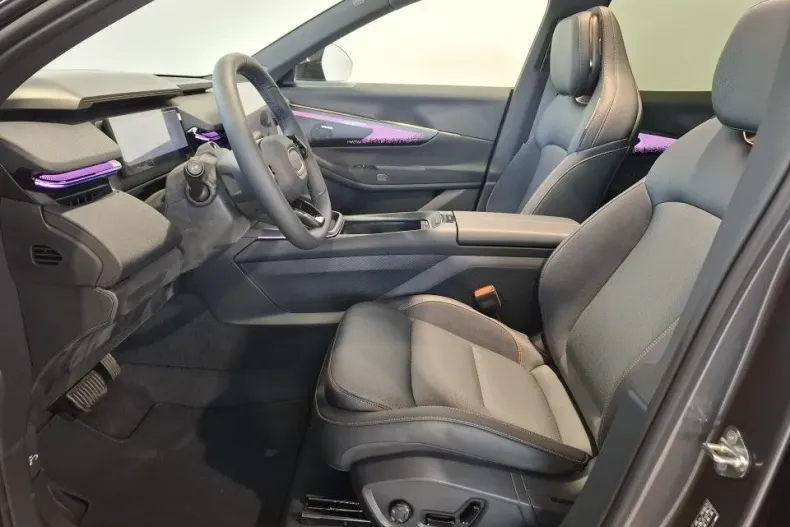 Lynk&Co 8 din 2025 cu 10 km - oferta LYN175964 - foto 14