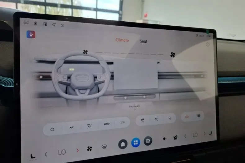 Lynk&Co 8 din 2025 cu 10 km - oferta LYN175964 - foto 18