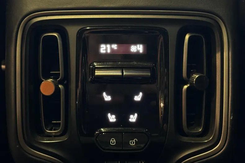 Aston Martin DBX din 2021 cu 99.000 km - oferta AST175973 - foto 19